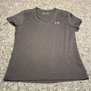 Under Armour Large Heatgear Shirt